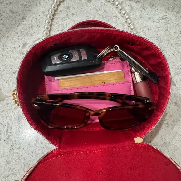 Dior Red Patent Leather Clutch with Pearl and Gold Chain - Picture 5 of 5